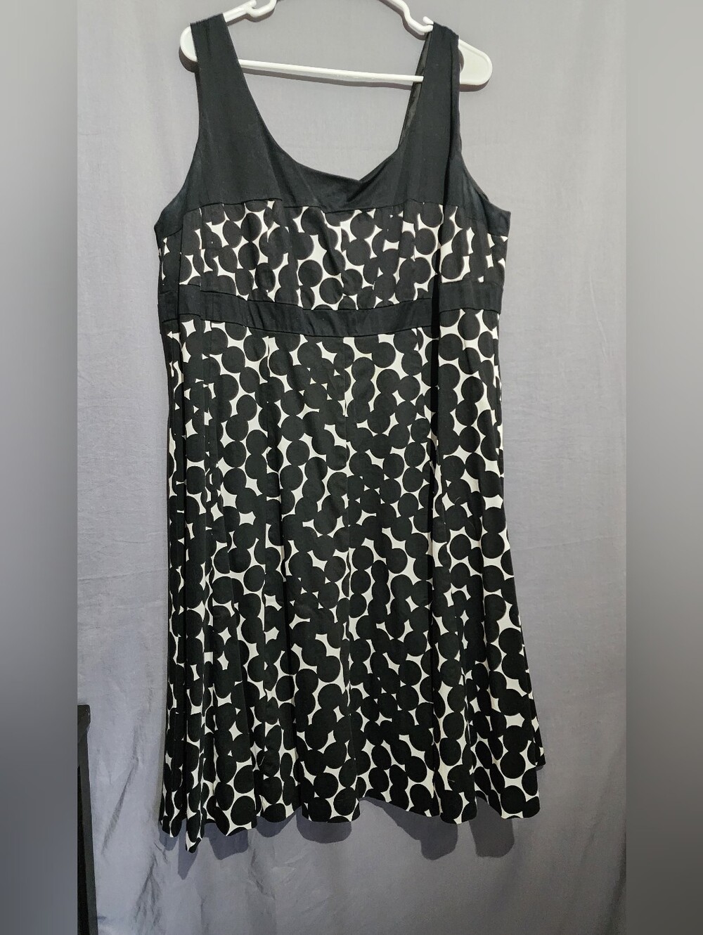 Jones Wear Black & White Polka Dot Midi Dress